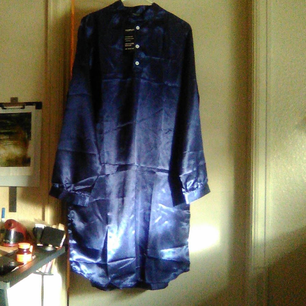 Unisex nightshirt